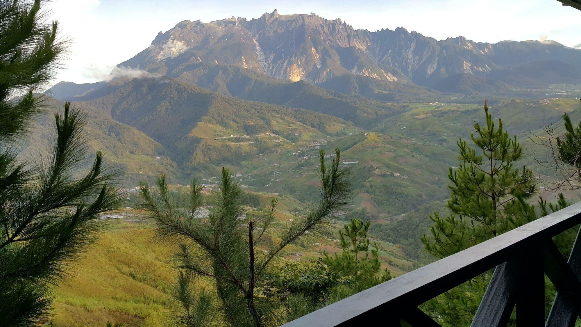 Crystal Hill R Hotel Kundasang Ngoại thất bức ảnh