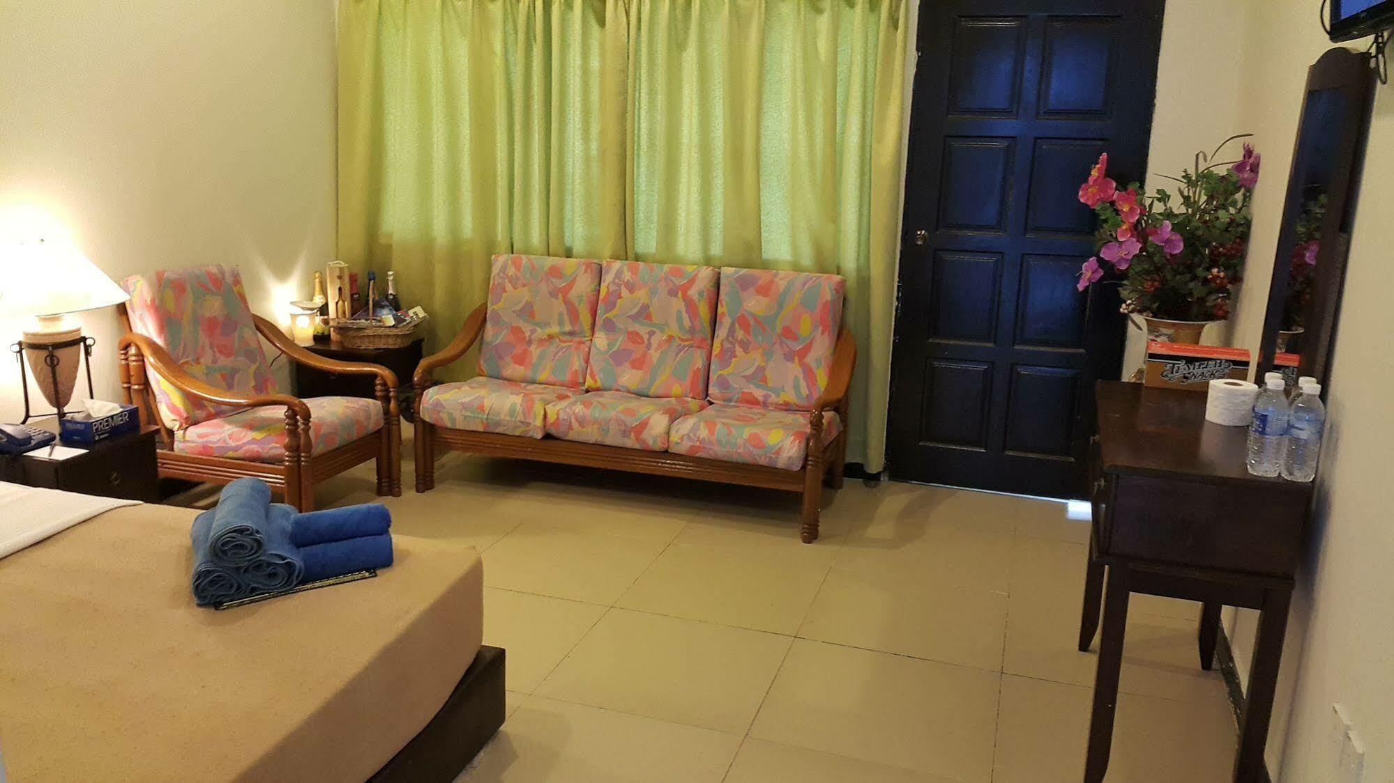 Crystal Hill R Hotel Kundasang Ngoại thất bức ảnh