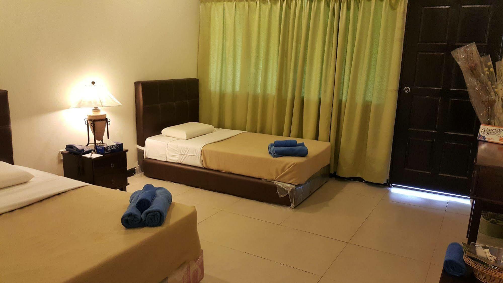 Crystal Hill R Hotel Kundasang Ngoại thất bức ảnh